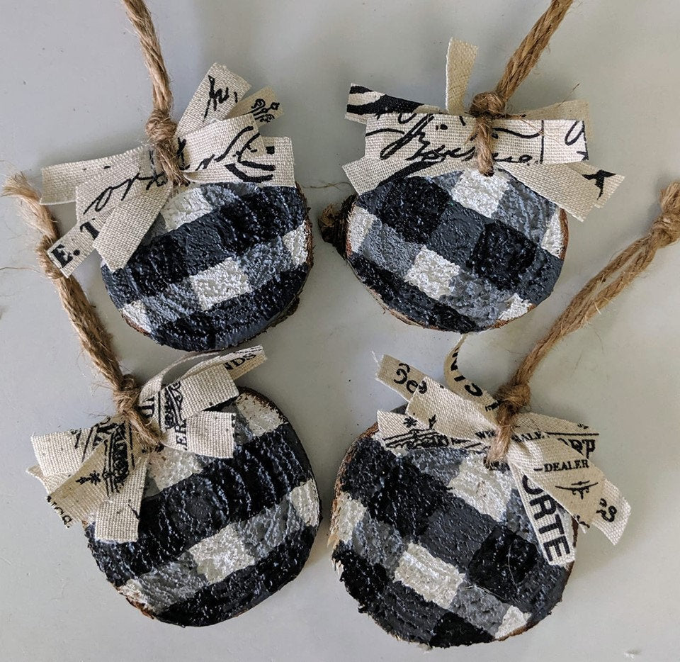 Handmade Black & White Buffalo Plaid Christmas Ornament Reclaimed Tree Trunk Rustic Old Fashioned Vintage Wood Jute Holiday Farmhouse