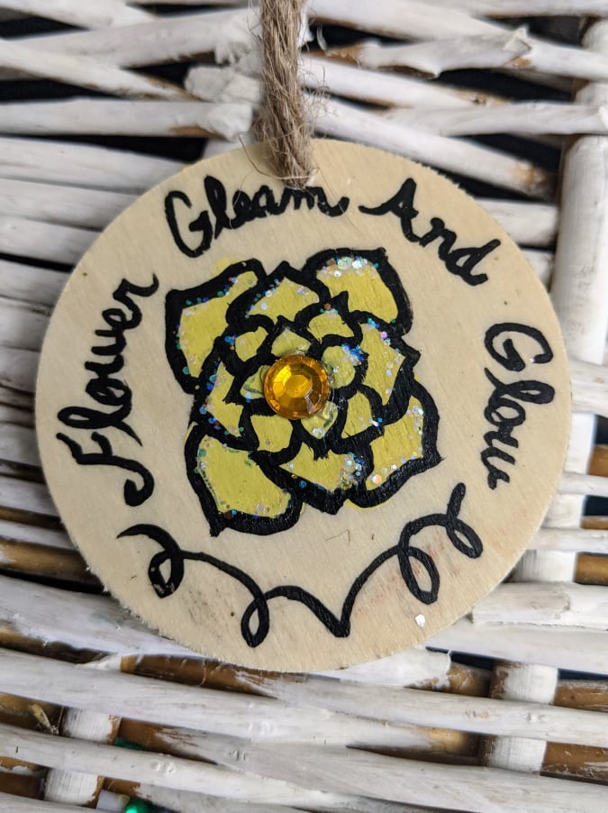 Handpainted Flower Gleam And Glow Ornament Vintage Wood Jute Primitive Gift Tags Kids Basket Teens Spring Sparkle Glitter Summer Gold Bloom